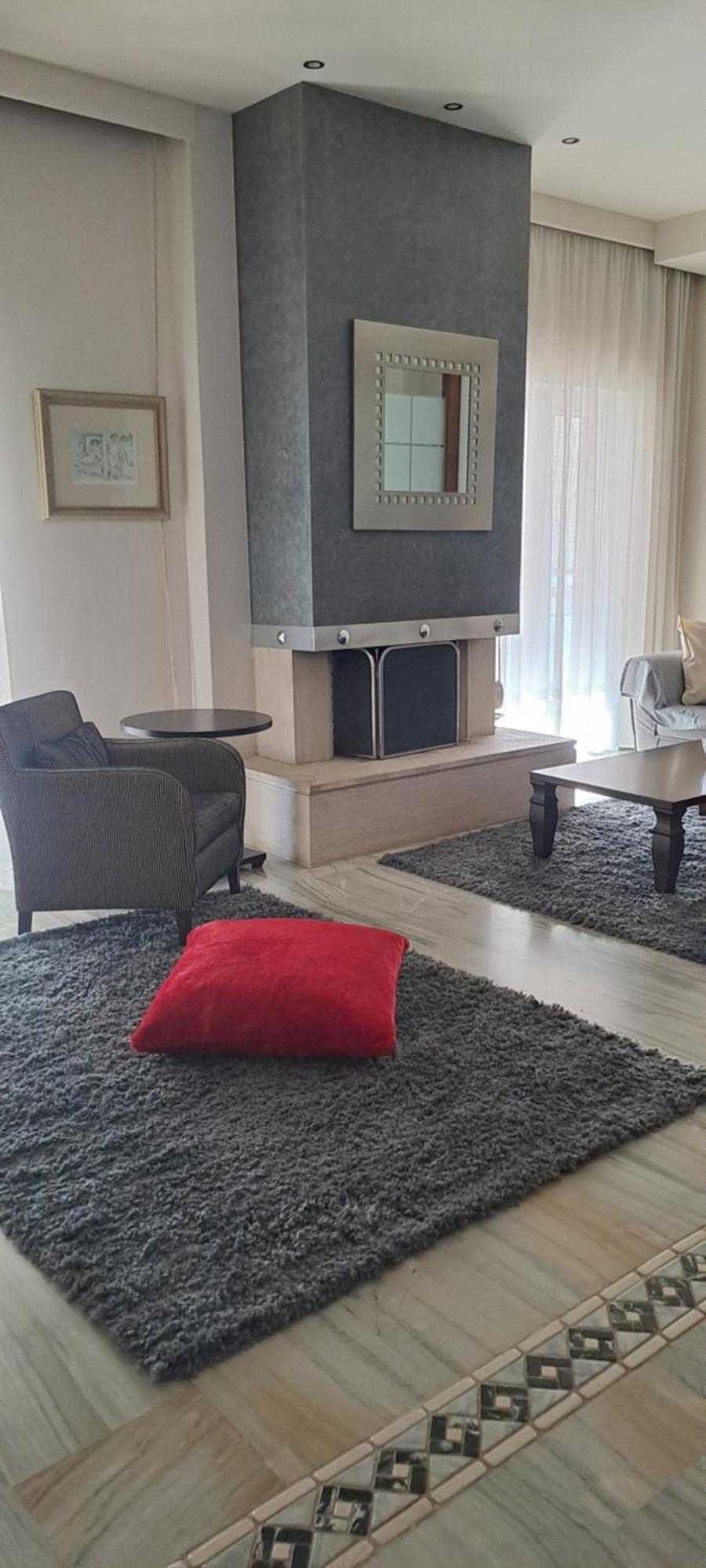 Elegante Apartamento Centrale 特里卡拉 外观 照片